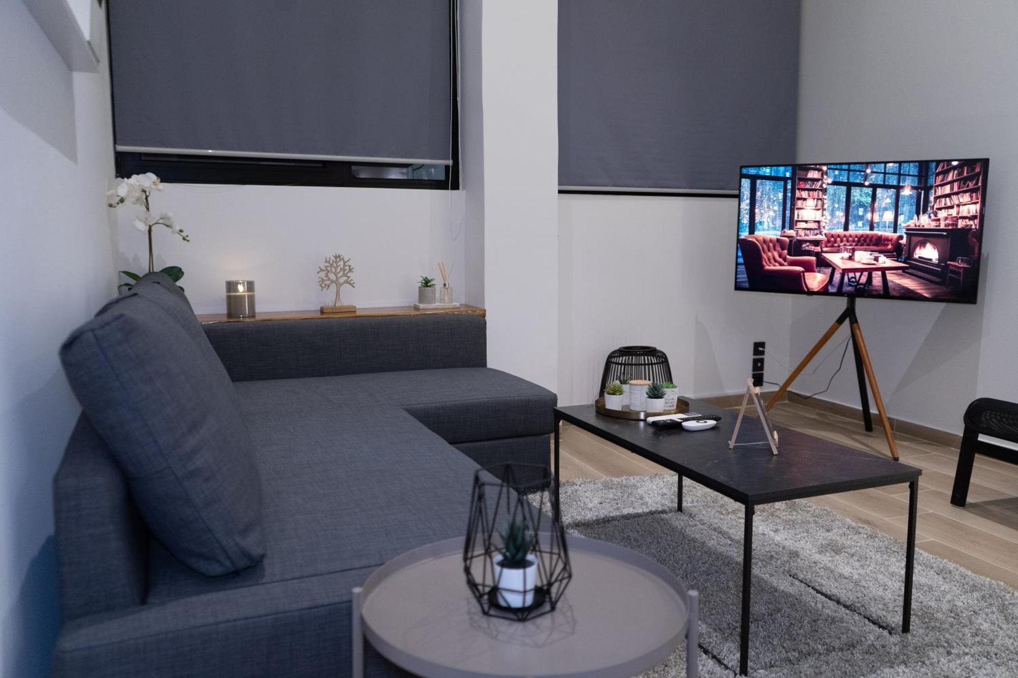 Cozyloft 2 Apartment Patras Ngoại thất bức ảnh