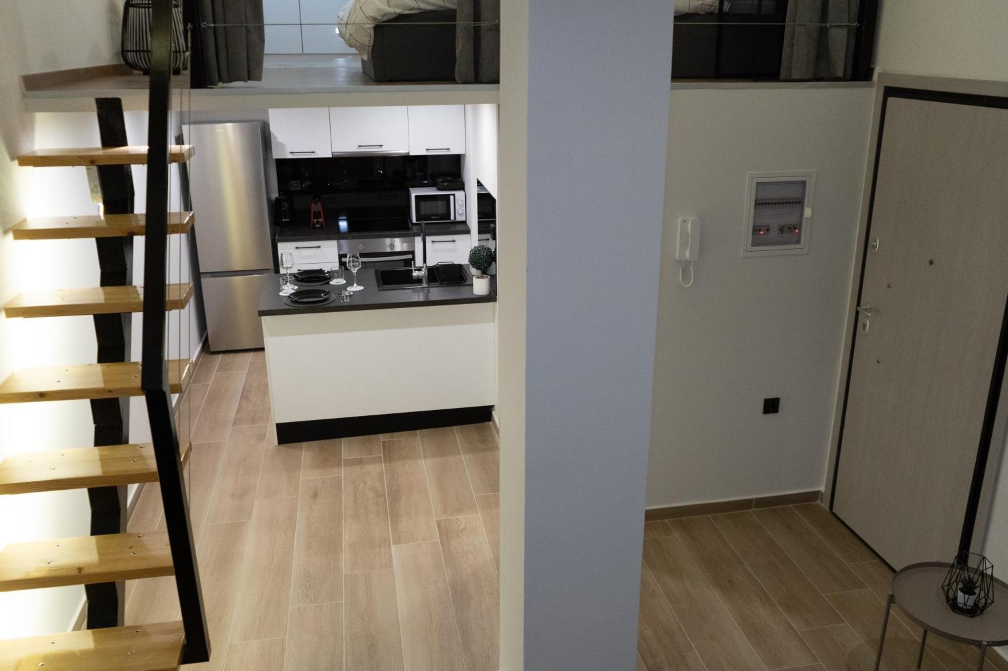 Cozyloft 2 Apartment Patras Ngoại thất bức ảnh